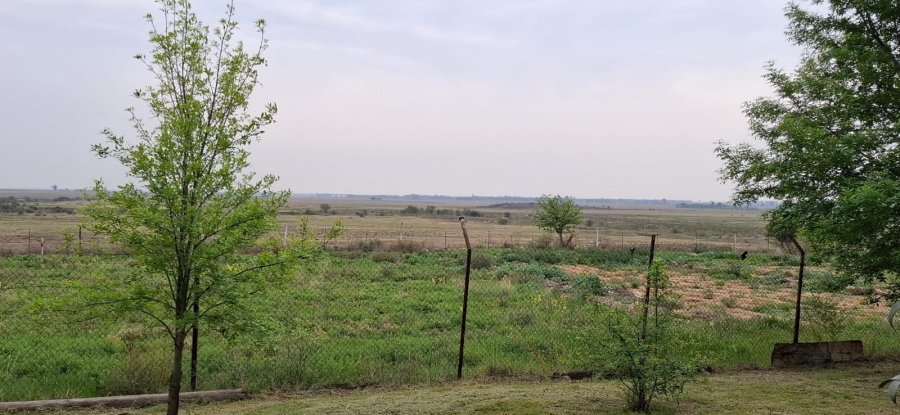 6 Bedroom Property for Sale in Rodenbeck Free State